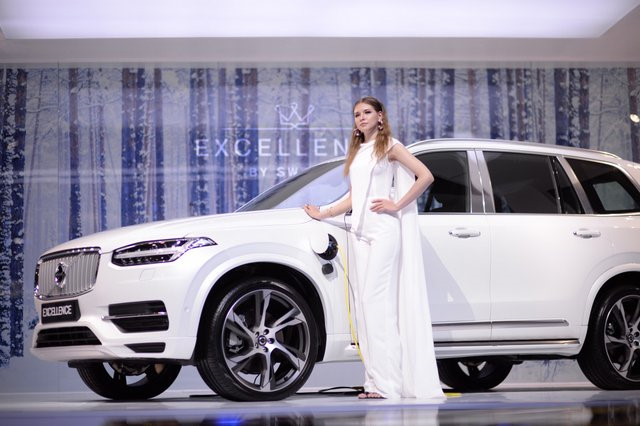 Dàn người mẫu thu hút ở Vietnam Motor Show 2018