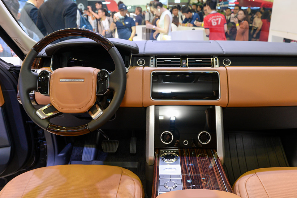 Range Rover 2018 ra mắt, giá từ 7,35 tỷ đồng