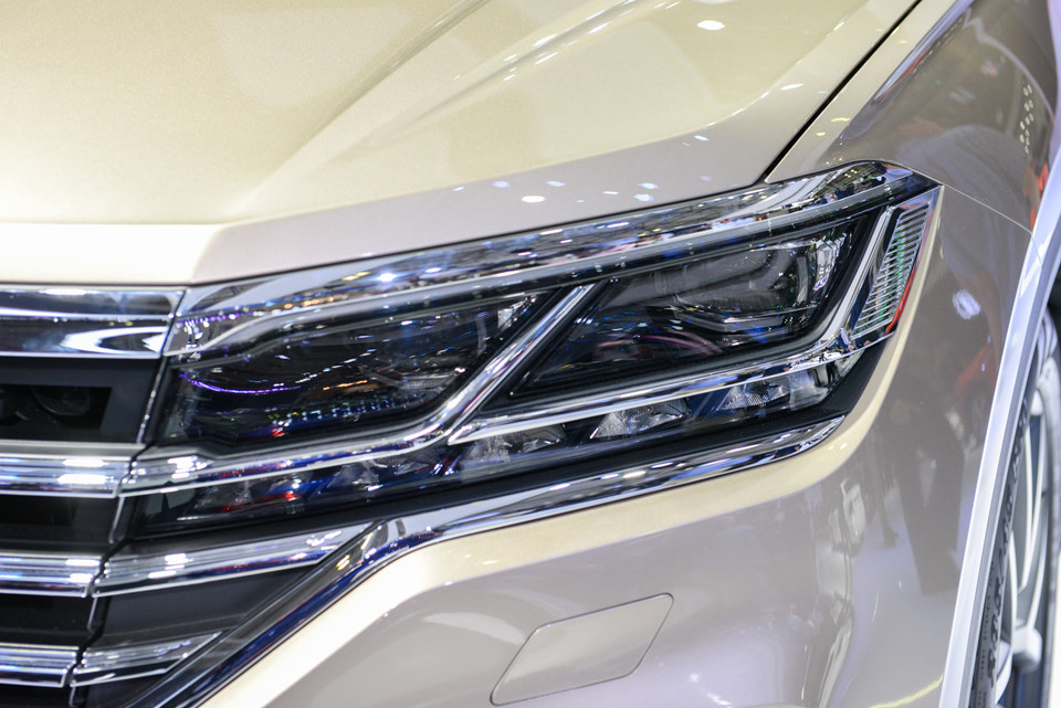 Chi tiết Volkswagen Touareg 2019 - xóa mác xe phổ thông