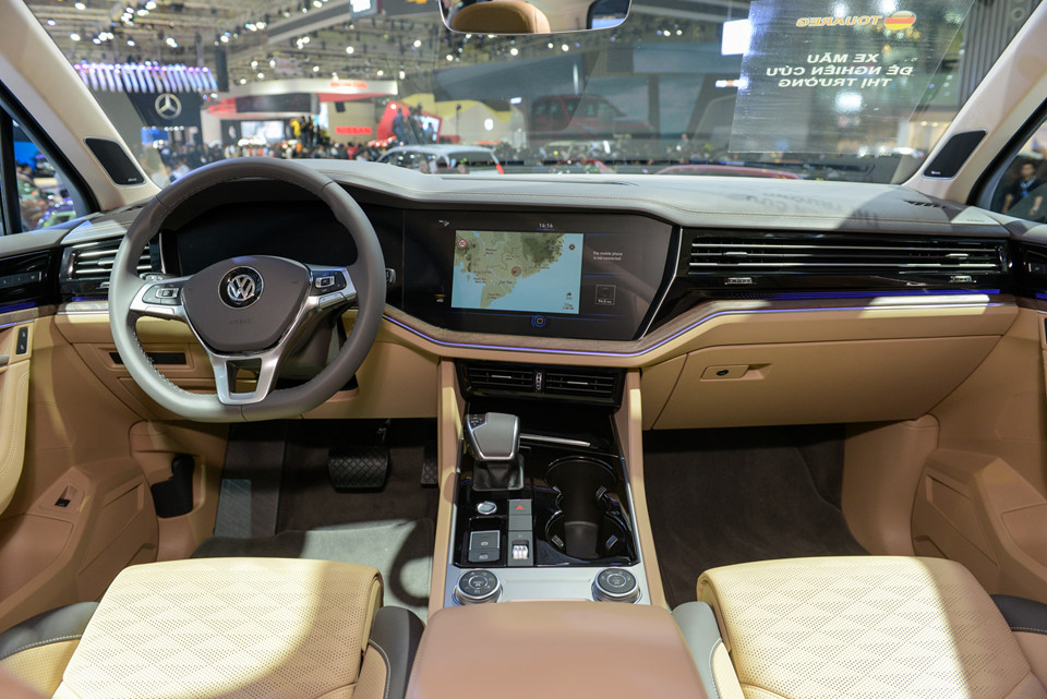 Chi tiết Volkswagen Touareg 2019 - xóa mác xe phổ thông