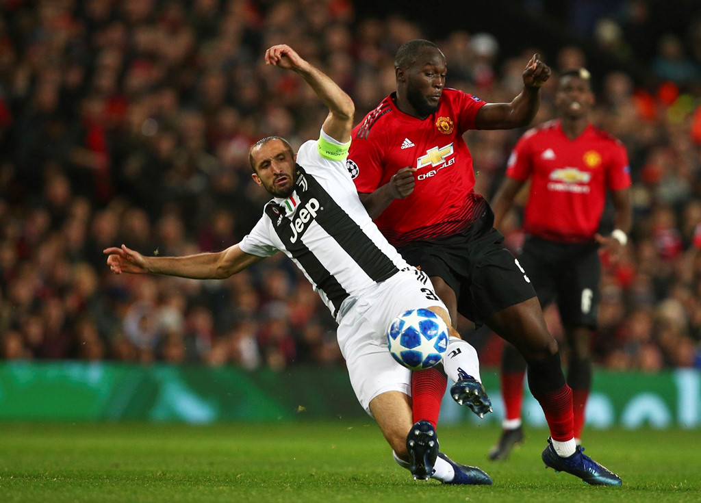 Giá như MU có tiền đạo giỏi hơn Lukaku