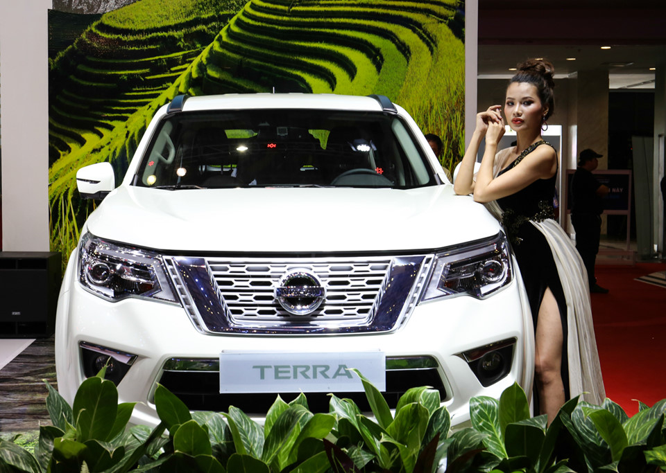 Chi tiết Nissan Terra, đối thủ Toyota Fortuner ở Việt Nam