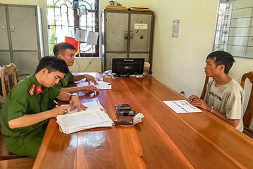 Lật tẩy những chiêu trò của bọn buôn người