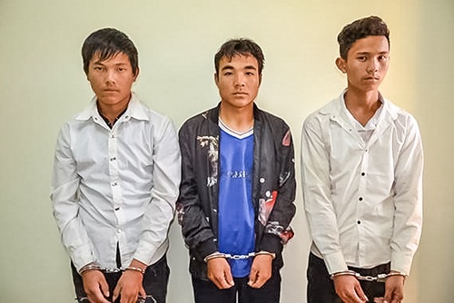 Lật tẩy những chiêu trò của bọn buôn người