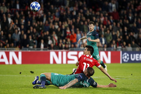 Hòa trong thế mất người, cửa đi tiếp khép dần với Tottenham