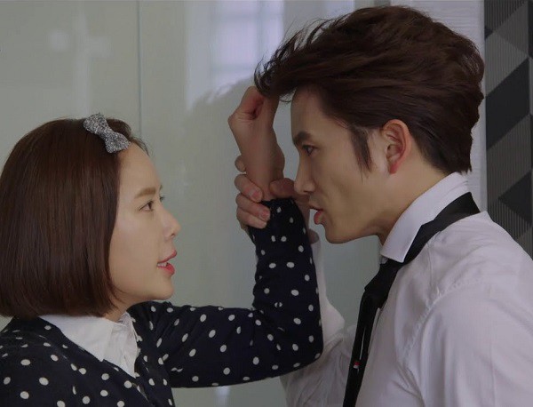 Nên kết thúc ngay mối tình hiện tại của bạn nếu xuất hiện những dấu hiệu nguy hiểm này Nên kết thúc ngay mối tình hiện tại của bạn nếu xuất hiện những dấu hiệu nguy hiểm này