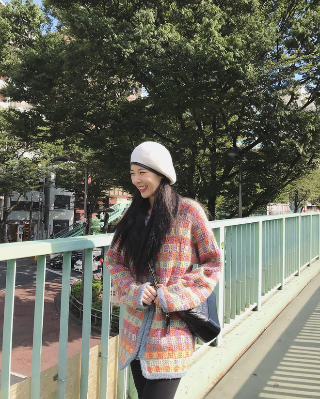 Quanh đi quẩn lại, 3 kiểu mũ unisex này vẫn là những phụ kiện được sao Hàn cưng nhất mùa thu đông năm nay