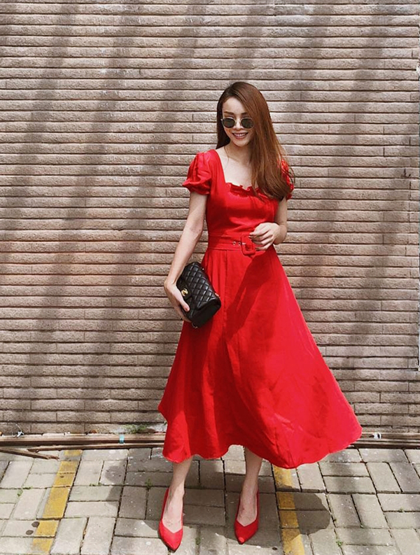 Chọn váy mùa thu đẹp như sao Việt