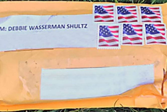 Mỹ: Thêm hàng loạt địa điểm sơ tán vì bưu kiện nghi bom