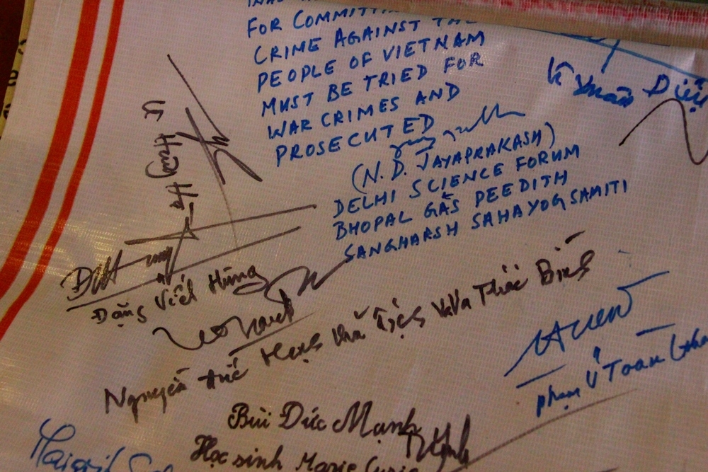 Nỗi đau da cam di truyền qua bốn thế hệ người Việt