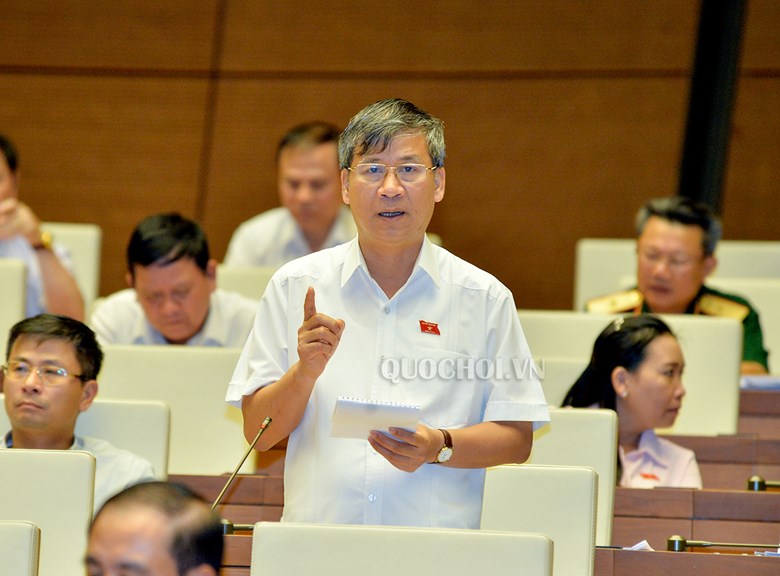 Cao tốc Đà Nẵng – Quảng Ngãi hỏng sau vài cơn mưa, bộ GTVT không còn uy tín?