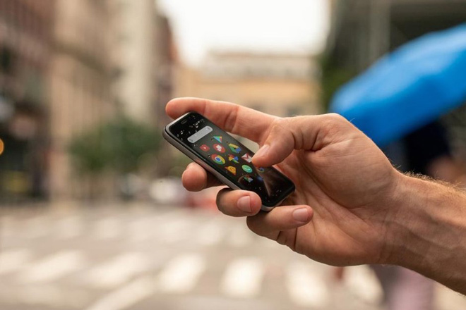 Điện thoại tí hon của Palm sẽ ra mắt đầu tháng tới