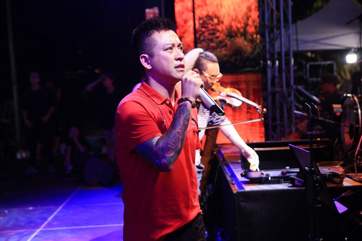 Bằng Kiều, Tú Dưa xuất hiện trong buổi tổng duyệt của Tuấn Hưng