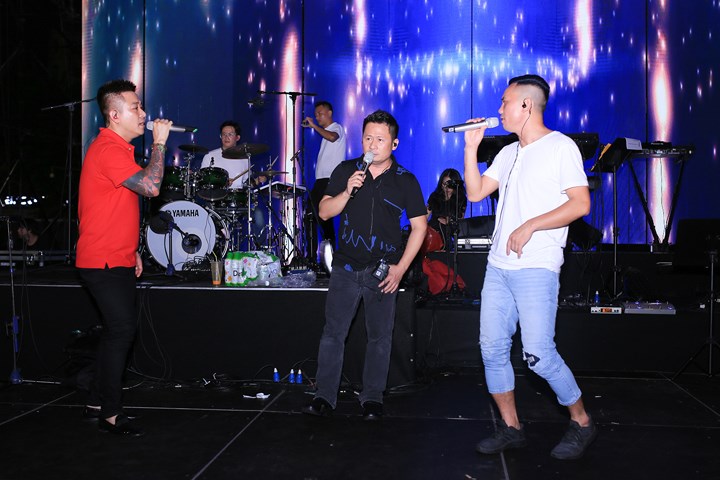 Bằng Kiều, Tú Dưa xuất hiện trong buổi tổng duyệt của Tuấn Hưng