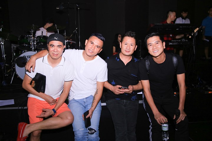 Bằng Kiều, Tú Dưa xuất hiện trong buổi tổng duyệt của Tuấn Hưng