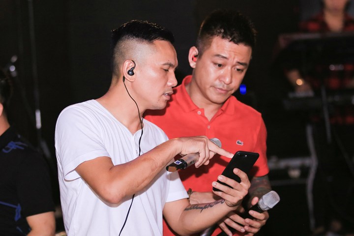 Bằng Kiều, Tú Dưa xuất hiện trong buổi tổng duyệt của Tuấn Hưng