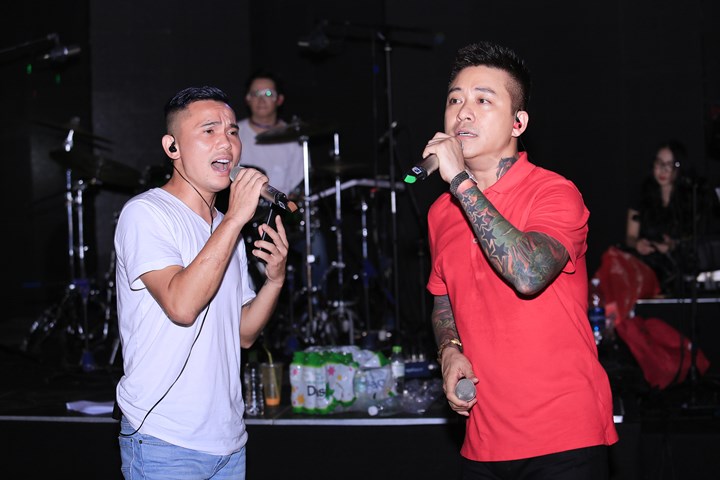 Bằng Kiều, Tú Dưa xuất hiện trong buổi tổng duyệt của Tuấn Hưng