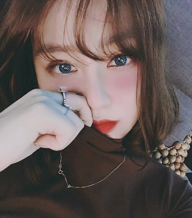 Kiều Anh Hera trở lại với vẻ ngoài xinh đẹp, gợi cảm sau khi lộ ảnh mặt sưng phù vì PTTM