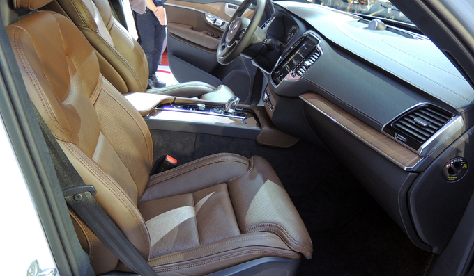 Volvo XC90 Excellence - SUV hạng sang Thụy Điển trình làng khách Việt