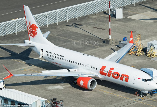 Người đàn ông may mắn thoát chết vì nhỡ chuyến bay tử thần Lion Air JT610 do... tắc đường
