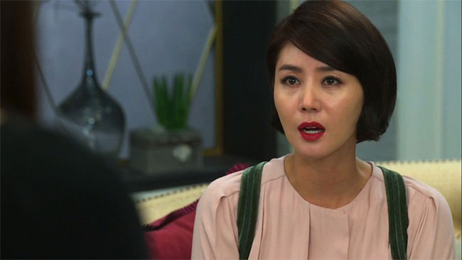 Quý dâu út hơn vì khéo miệng, tôi rụng rời khi nghe được toan tính ghê gớm của cô ta trong một đêm mất ngủ