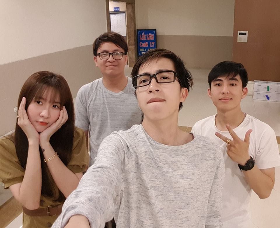 Bạn gái tin đồn của ViruSs suốt 3 năm: Cực xinh xắn, là game thủ kiêm streamer