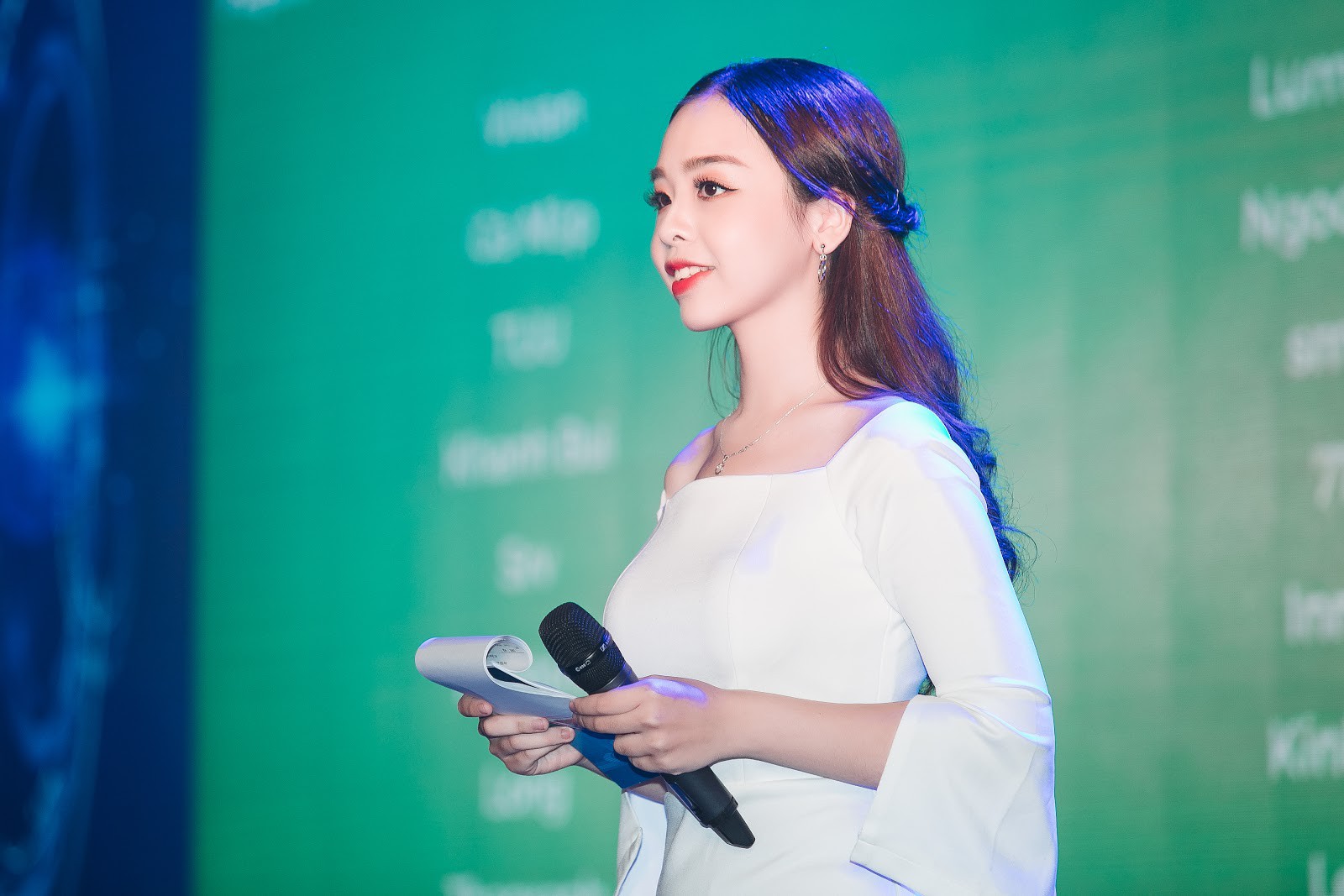 CLB sinh viên quy tụ toàn trai xinh gái đẹp, đào tạo rất nhiều gương mặt MC quen thuộc cho VTV, VTC