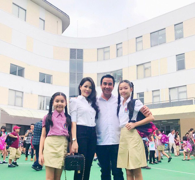 Mới ngày nào còn bụ bẫm, đáng yêu, 2 công chúa nhà Quyền Linh giờ đây đã lớn và sở hữu chiều cao vượt trội