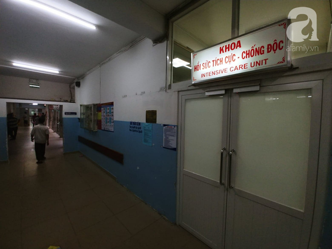 Đang đá bóng thì mưa lớn, người đàn ông bị sét đánh khó tỉnh lại