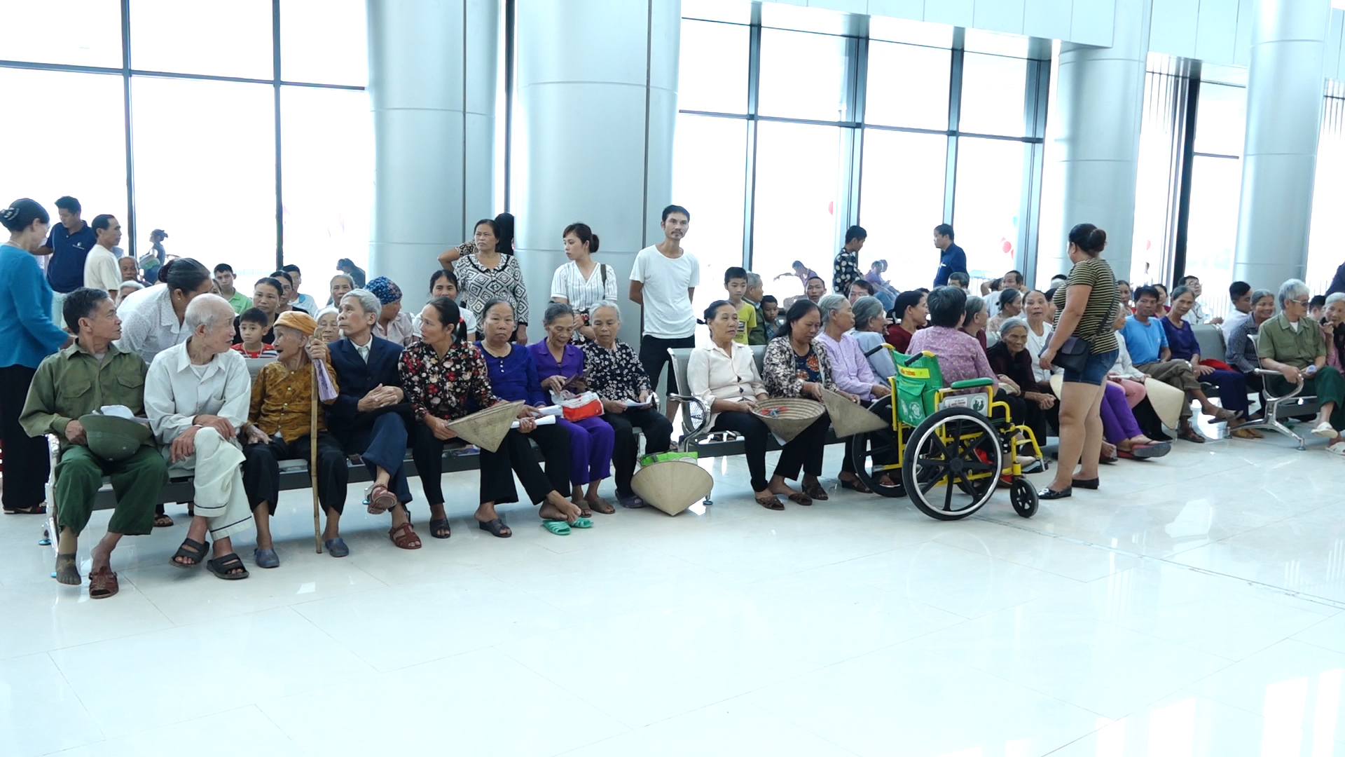 Video ảnh Cận cảnh BV Bạch Mai và BV Việt Đức tại Hà Nam