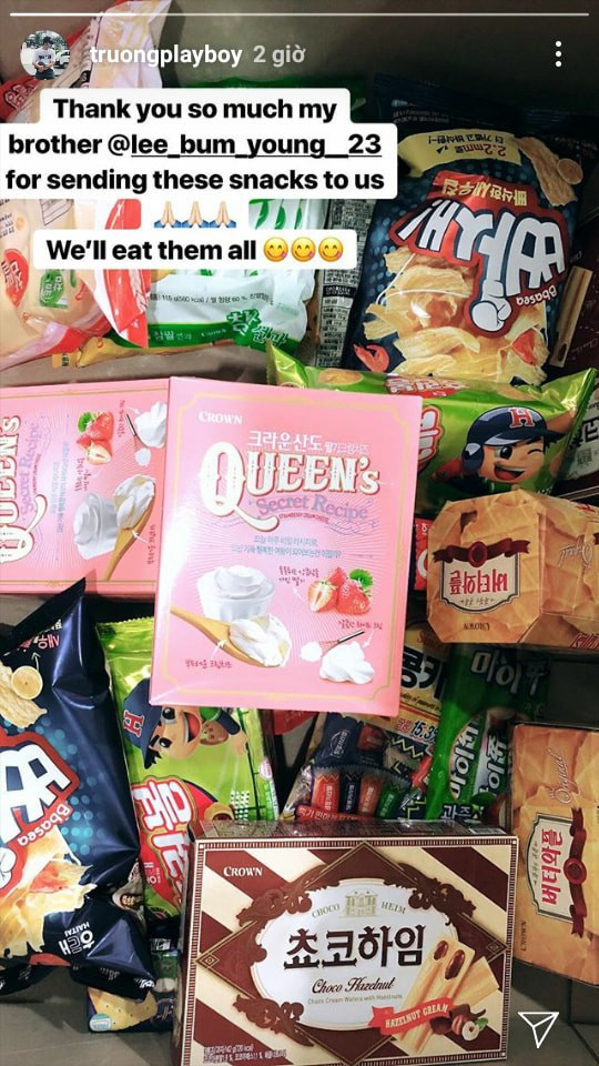 Xuân Trường tiếp tục nhận quà từ đồng đội cũ tại Hàn Quốc