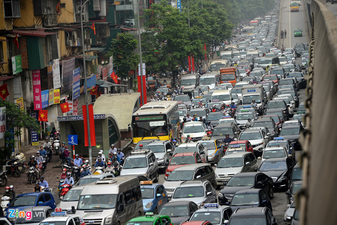 Dân số Hà Nội năm 2020 bằng dự báo cho 30 năm sau