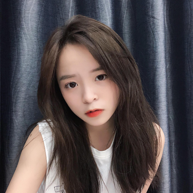 Thiếu nữ 17 tuổi nổi tiếng nhờ hát nhép, mỗi tháng kiếm hơn nghìn đô từ MXH