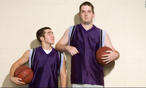 Người cao dễ bị ung thư hơn người lùn