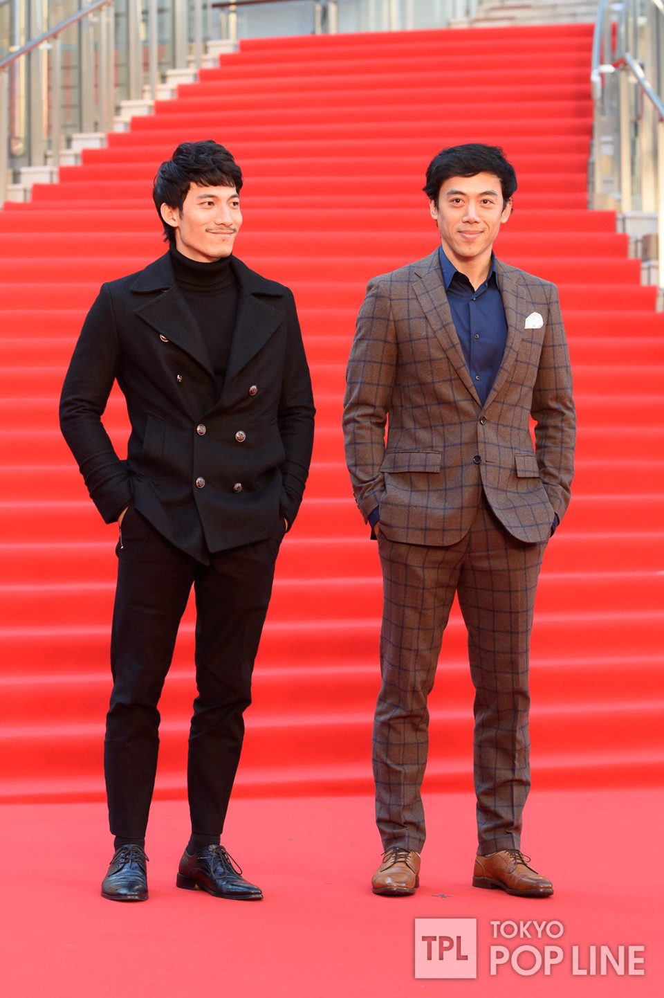 Sao Việt rạng rỡ trên thảm đỏ Liên hoan phim quốc tế Tokyo