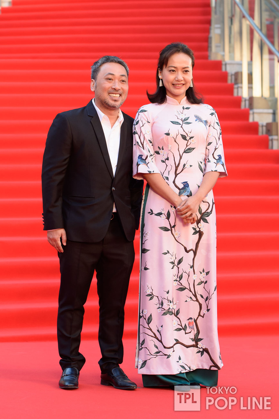 Sao Việt rạng rỡ trên thảm đỏ Liên hoan phim quốc tế Tokyo