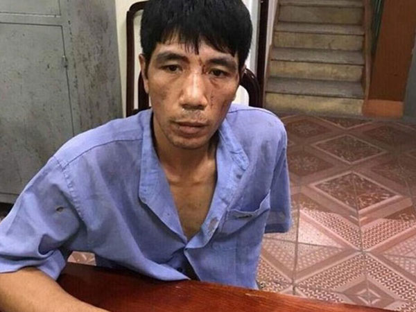 Truy bắt người đàn ông tình nghi, 3 cảnh sát bị phơi nhiễm HIV