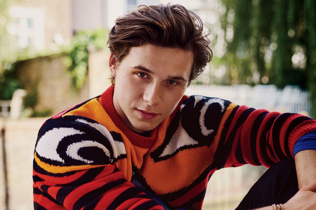 Brooklyn Beckham: Áp lực của đứa con sinh ra ở vạch đích và thước đo thành công được tính theo cấp số nhân Brooklyn Beckham: Áp lực của đứa con sinh ra ở vạch đích và thước đo thành công được tính theo cấp số nhân