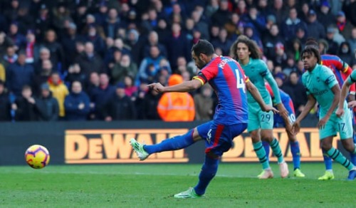 Arsenal đứt mạch thắng, lỡ cơ hội vào top 3