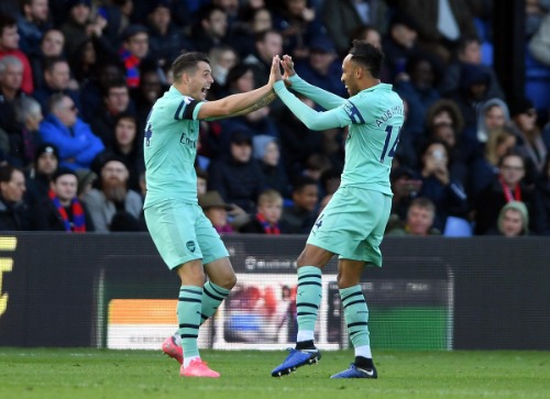 Arsenal đứt mạch thắng, lỡ cơ hội vào top 3