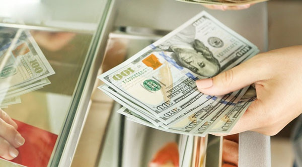 Đề xuất trả tang vật và miễn giảm tiền phạt vụ đổi 100 USD ở Cần Thơ