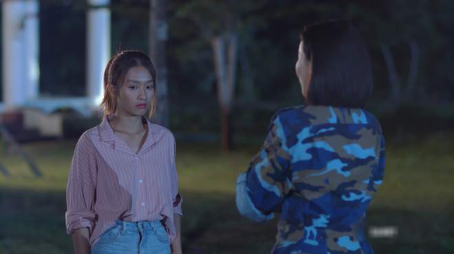 Hậu Duệ Mặt Trời Việt : Cảnh hôn trên xe rơm đã lên sóng!