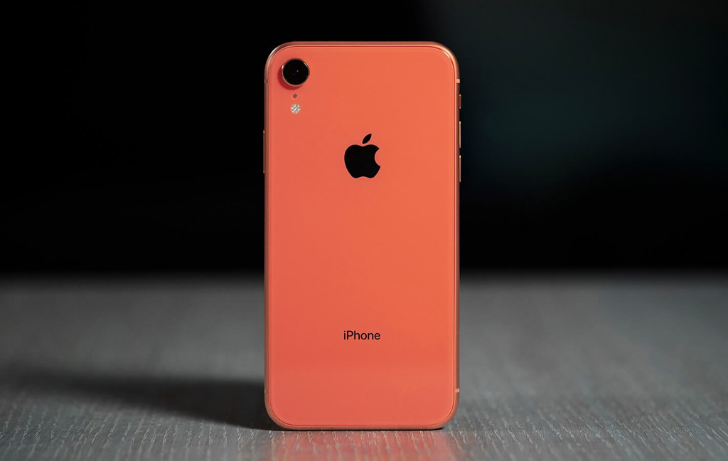 Chiếc iPhone giá hời nhất 2018 ế ẩm ngoài dự kiến