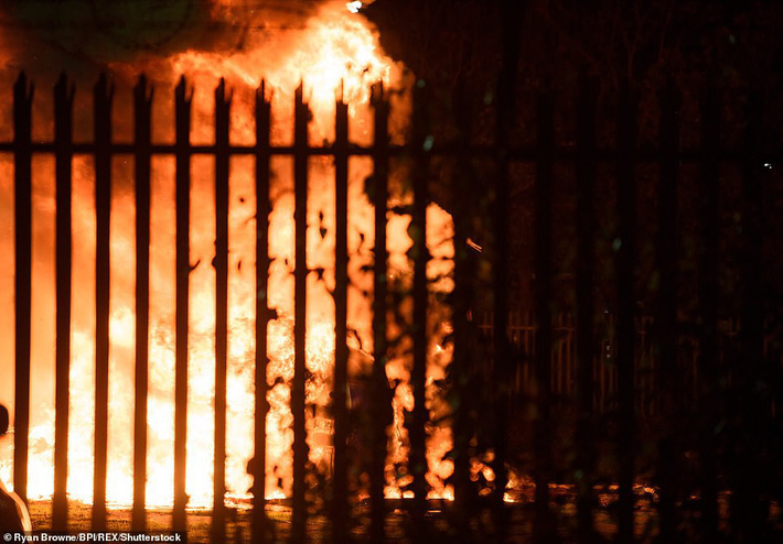 Ông trùm bóng đá Thái Lan gặp tai nạn máy bay nghiêm trọng