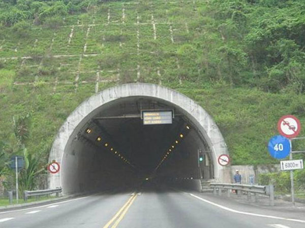 Công ty quản lý hầm đường bộ Hải Vân nợ 2,6 tỷ tiền điện