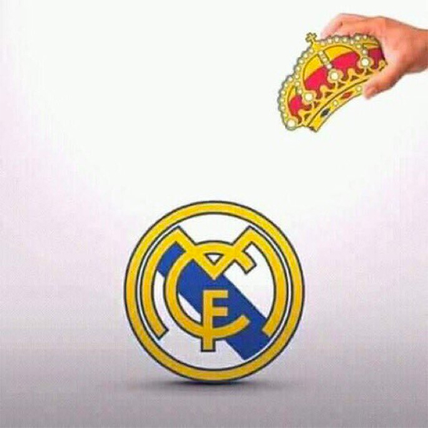 Suarez lập hat-trick, Barca đè bẹp Real