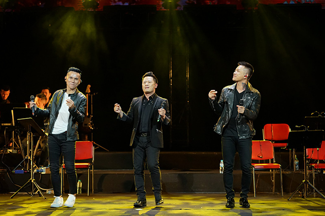 Quả Dưa Hấu tái ngộ trong đêm nhạc của Tú Dưa khiến khán giả bồi hồi xúc động