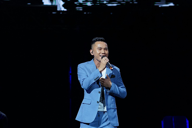 Quả Dưa Hấu tái ngộ trong đêm nhạc của Tú Dưa khiến khán giả bồi hồi xúc động