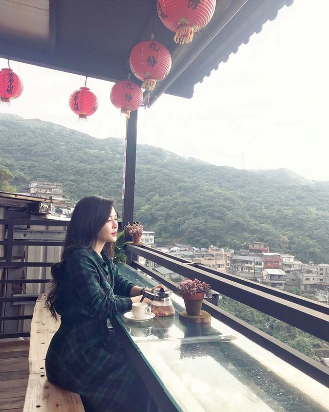 4 năm từ ngày đập đi xây lại, hot girl thẩm mỹ Vũ Thanh Quỳnh ngày càng quyến rũ, vi vu du lịch khắp nơi