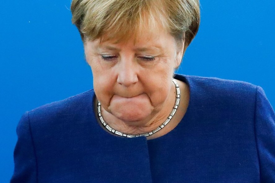 Đảng của Thủ tướng Merkel thua chấn động, cực hữu Đức lên ngôi